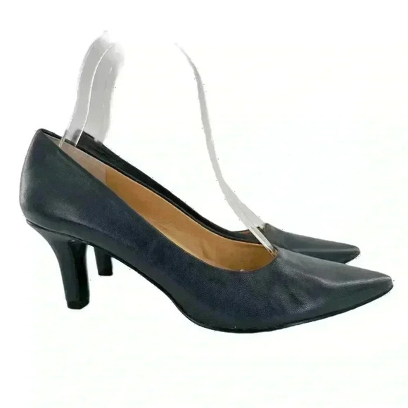 Trotters womens heels size 6 N navy blue leather pointy toe career pumps - Picture 12 of 12